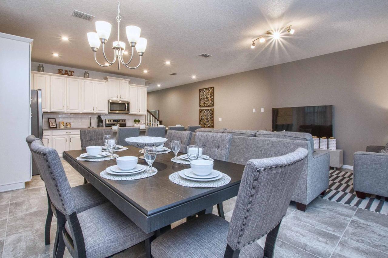 5 Bedrooms Townhome W- Splashpool - 8205Sa Orlando Kültér fotó