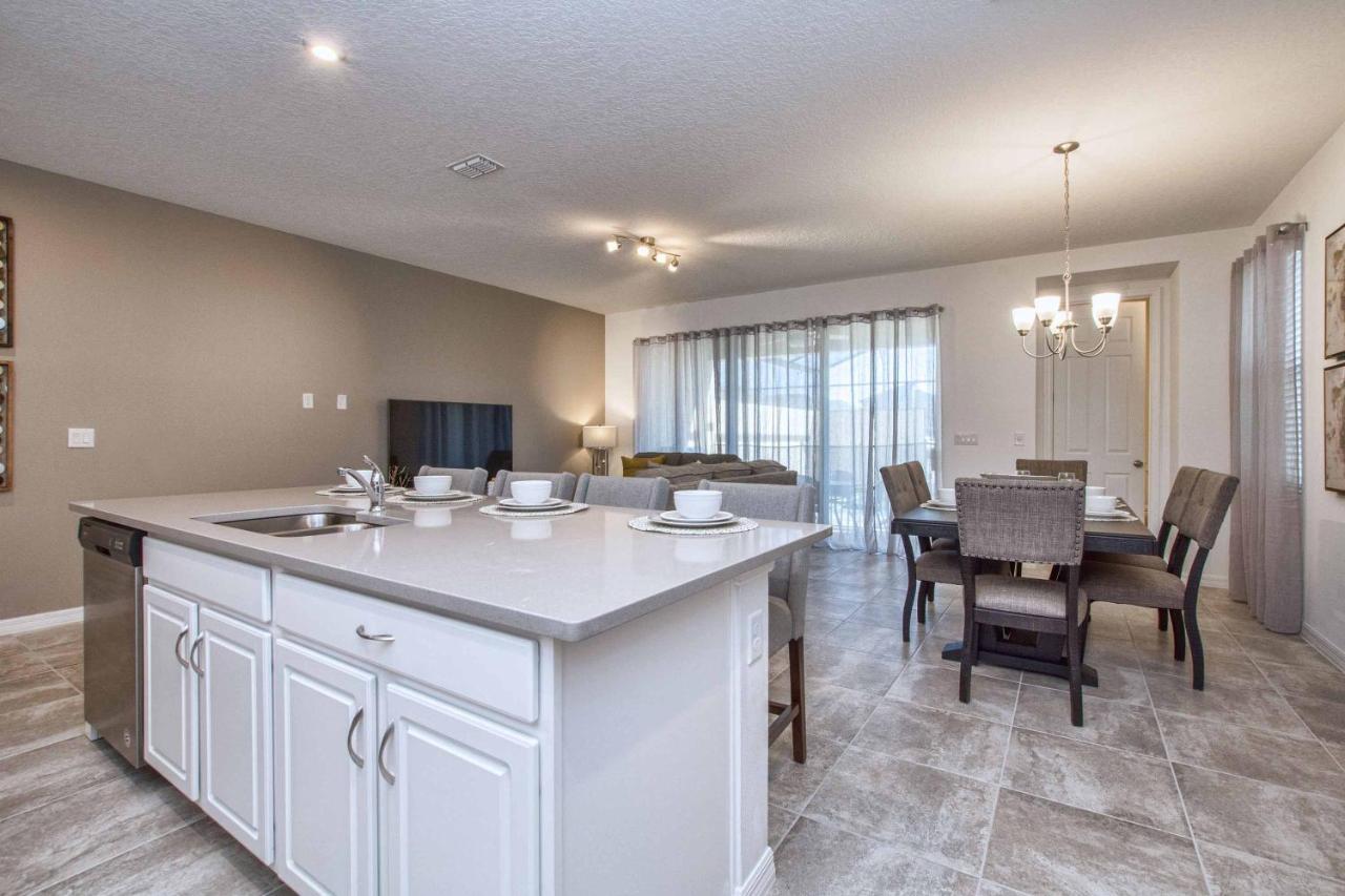 5 Bedrooms Townhome W- Splashpool - 8205Sa Orlando Kültér fotó